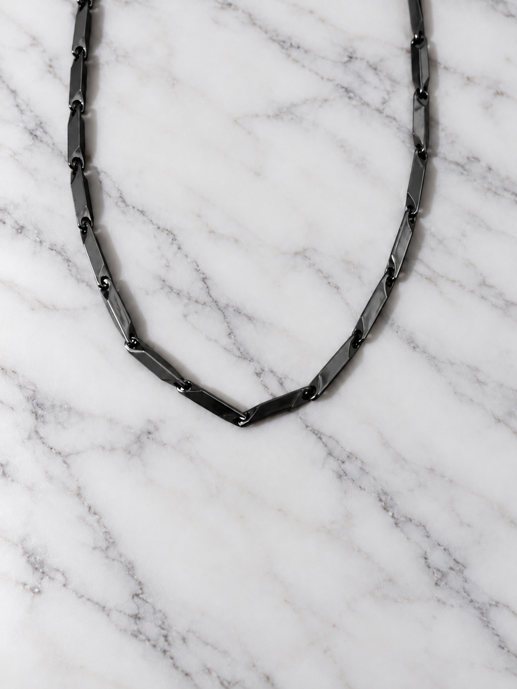 Black Edge Chain