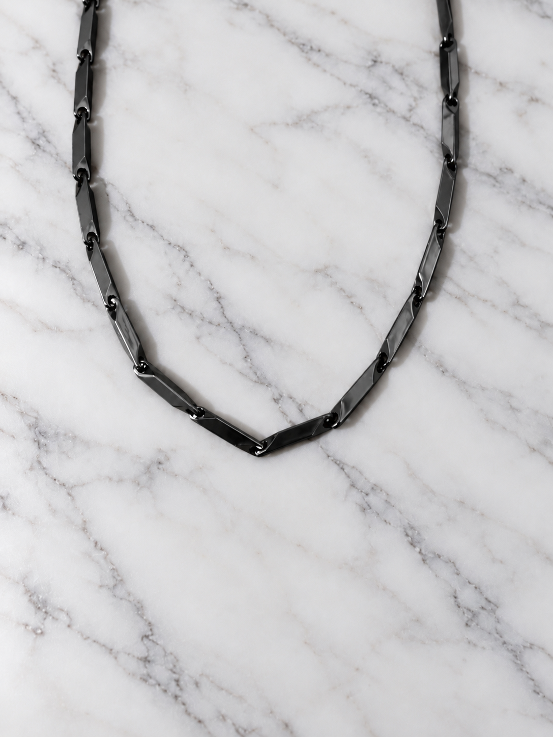 Black Edge Chain