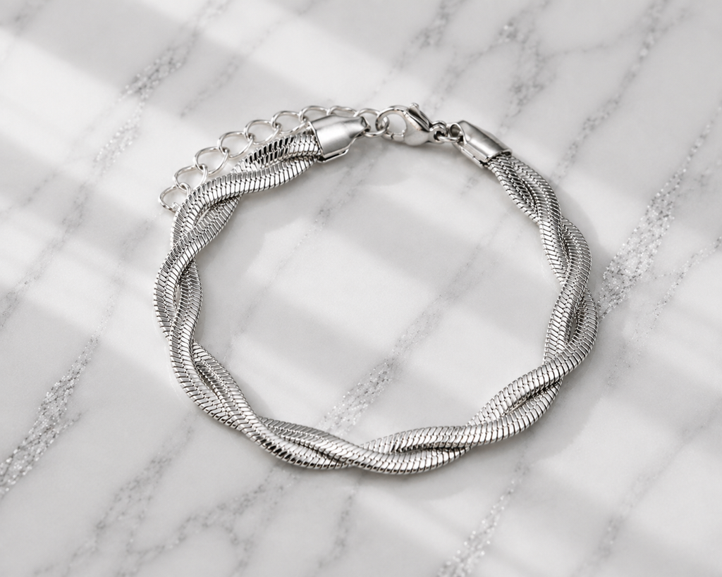 Flat Intertwined Chain