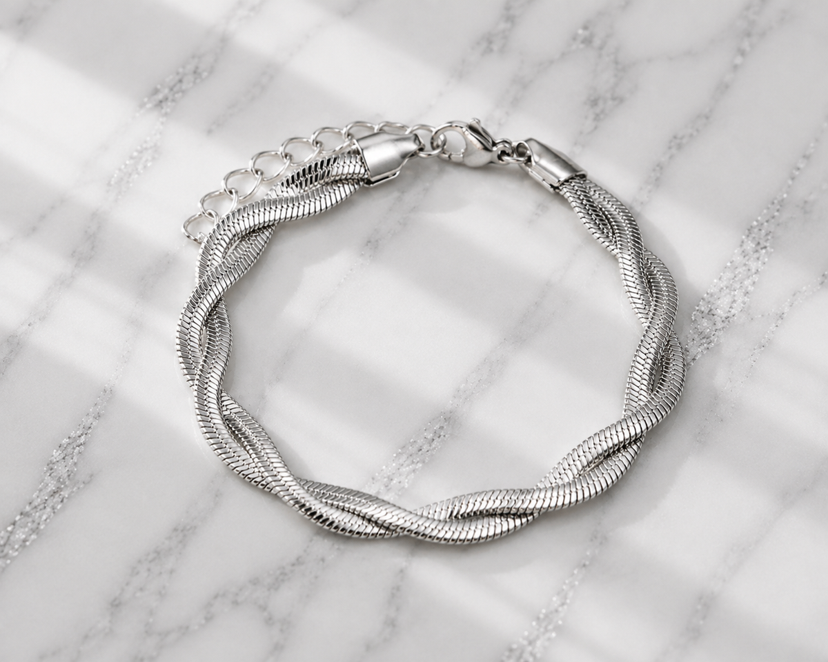 Flat Intertwined Chain