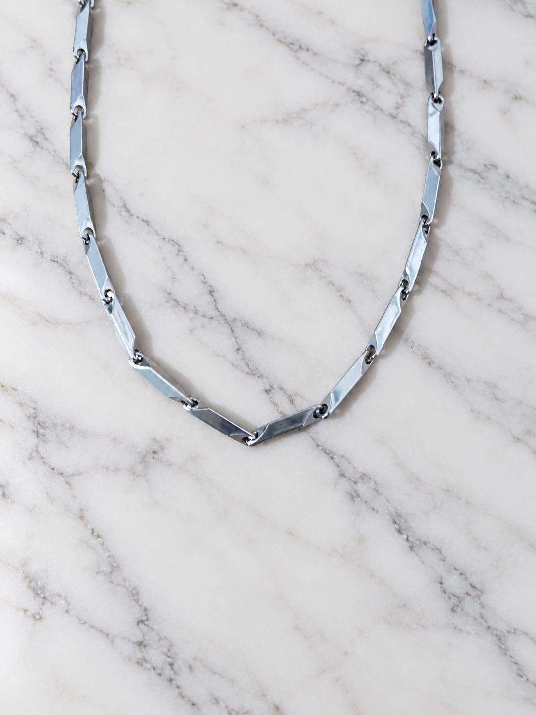 Silver Edge Chain